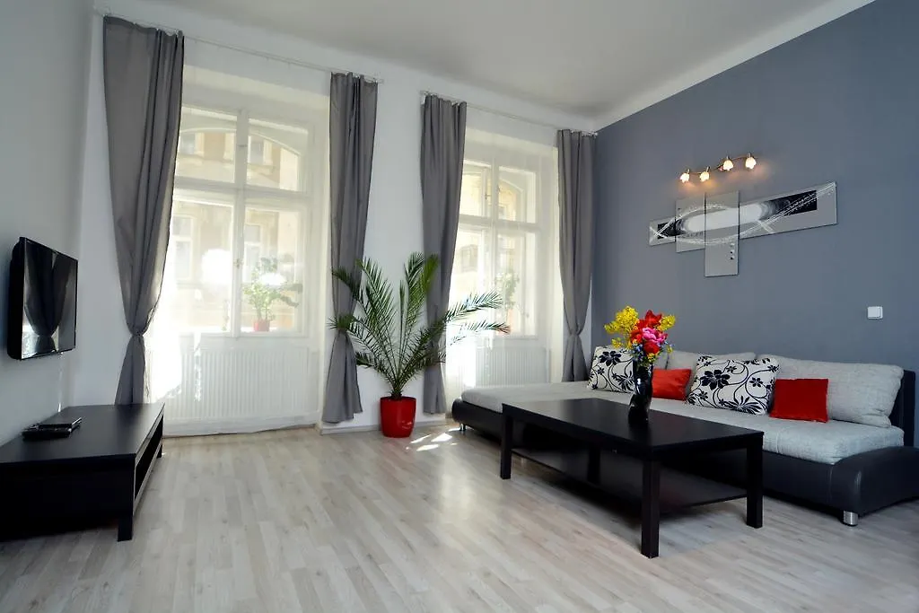 Navratilova Apartments Prague