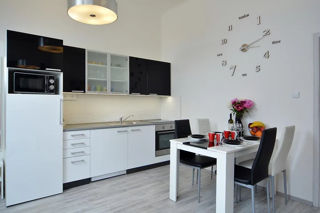 Navratilova Apartments Prague