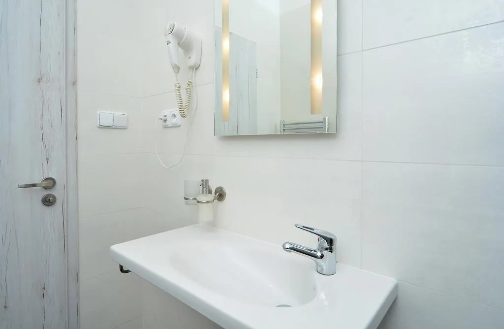 Navratilova Apartments Prague