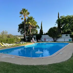 https://casa-oliveiras.hotelaalgarve.com