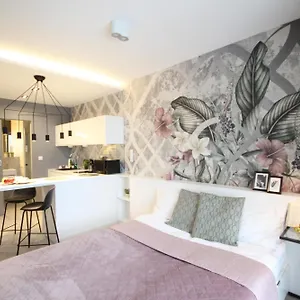https://viva-green-natur-apartments-by-homelike.krakowhotelspoland.com