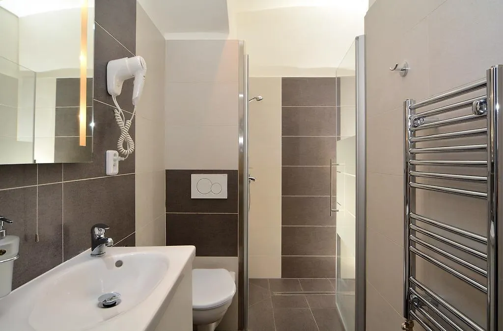 Navratilova Apartments Prague