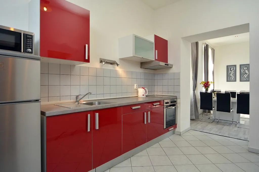 Navratilova Apartments Prague