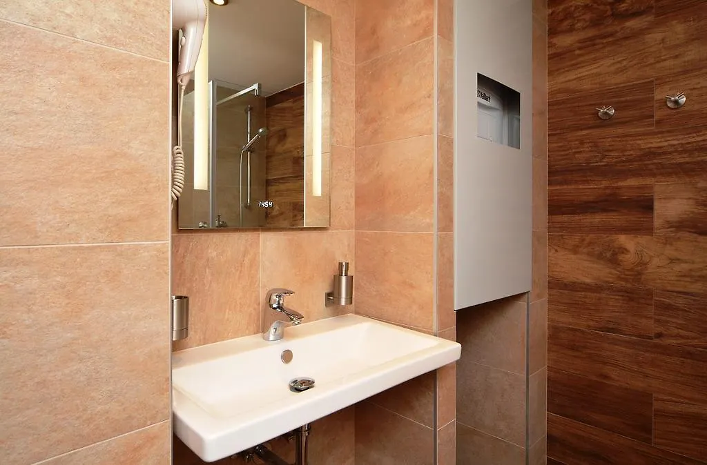 Navratilova Apartments Prague